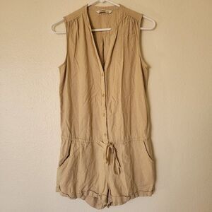 old navy khaki sleeveless romper w/ pockets